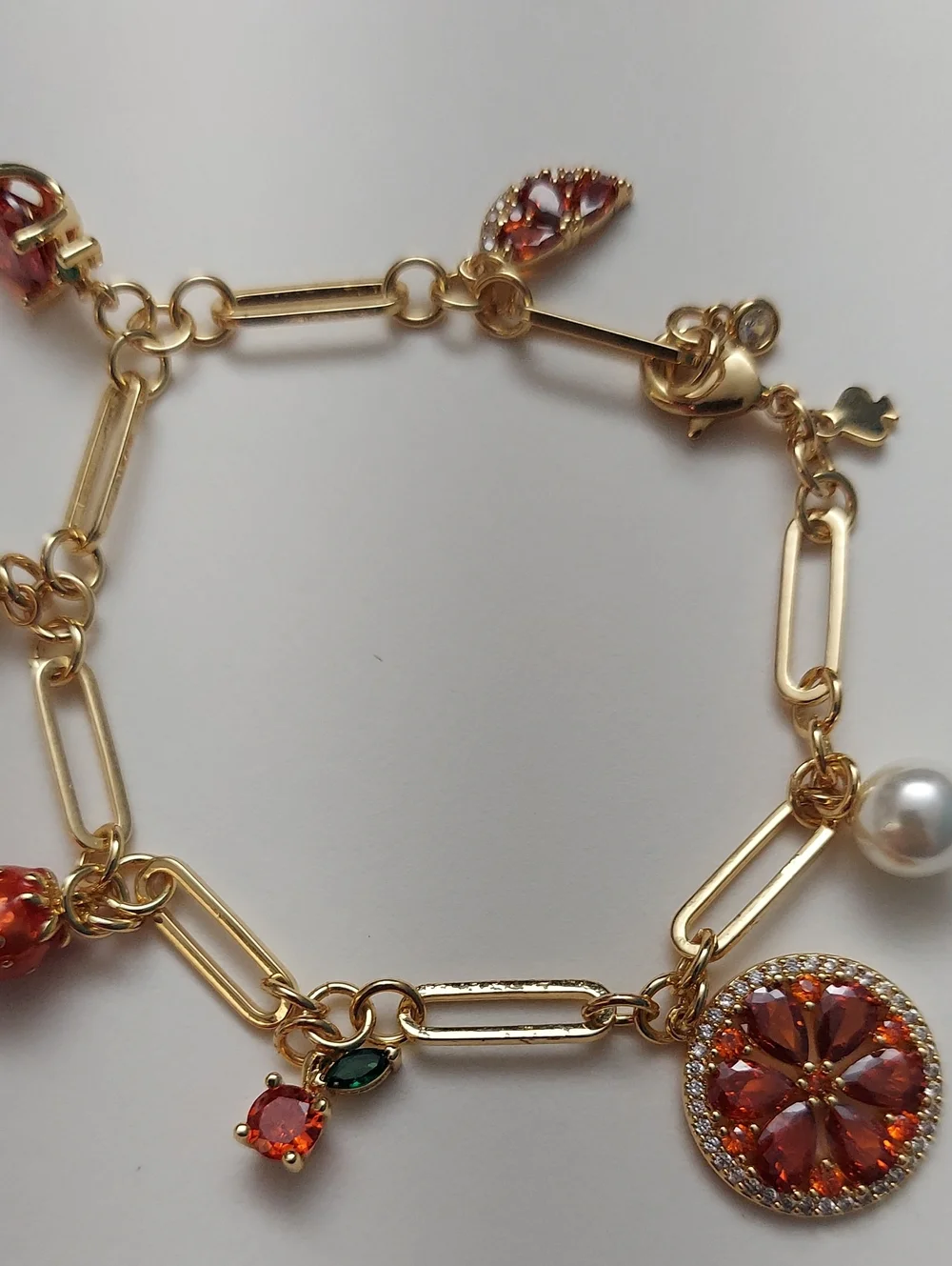 Kate Spade Gold Chain Linked grapefruit and strawberry bracelet Charm Bracelet - Picture 5 of 7